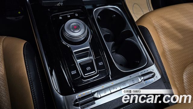 Kia Carnival 2021 thumb 10