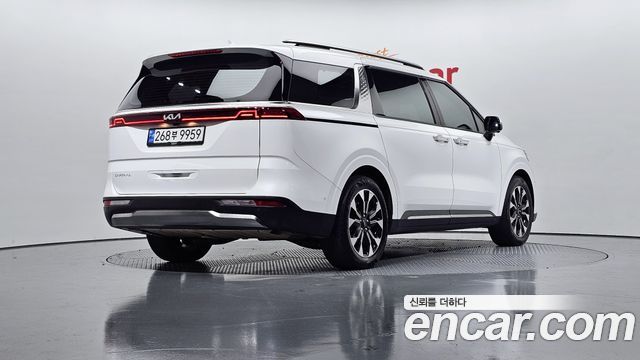 Kia Carnival 2022 thumb 3