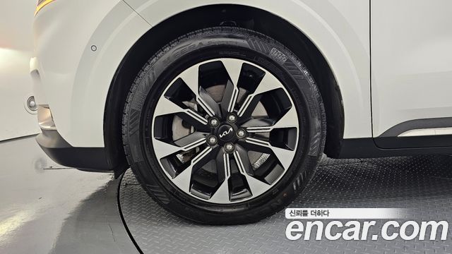 Kia Carnival 2022 thumb 6