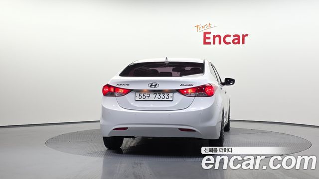 Hyundai Avante 2011 thumb 5