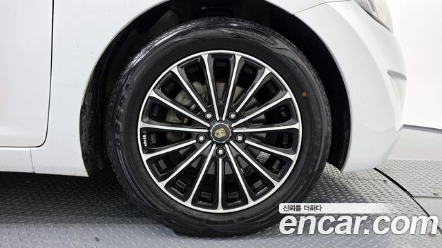 Hyundai Avante 2011 thumb 6