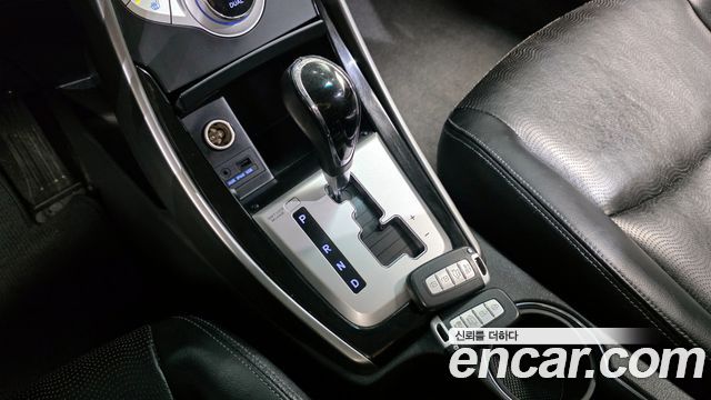 Hyundai Avante 2011 thumb 9