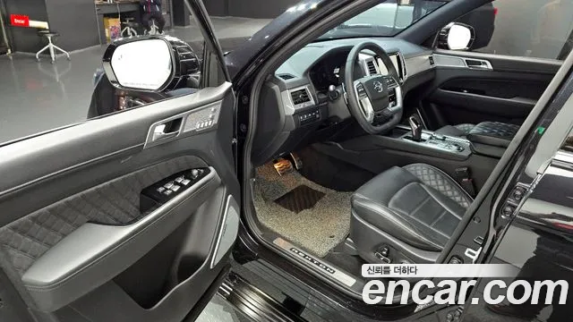 SsangYong Rexton 2020 thumb 11