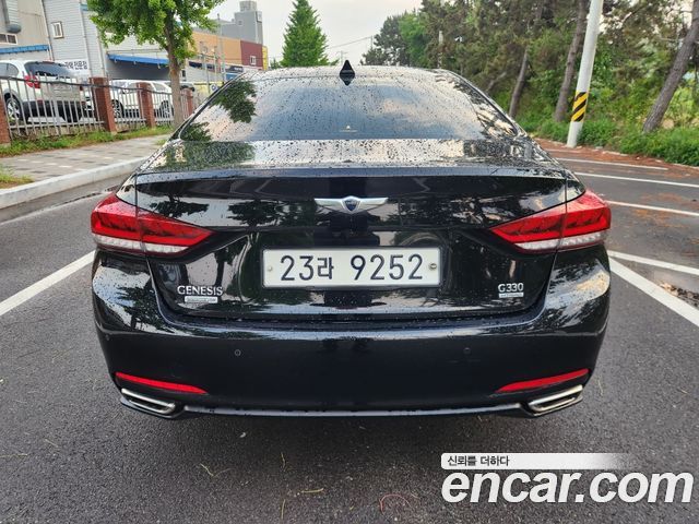 Hyundai Genesis 2015 thumb 6