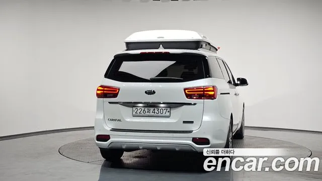 Kia Carnival 2020 thumb 5