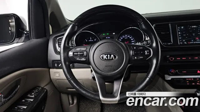 Kia Carnival 2020 thumb 12