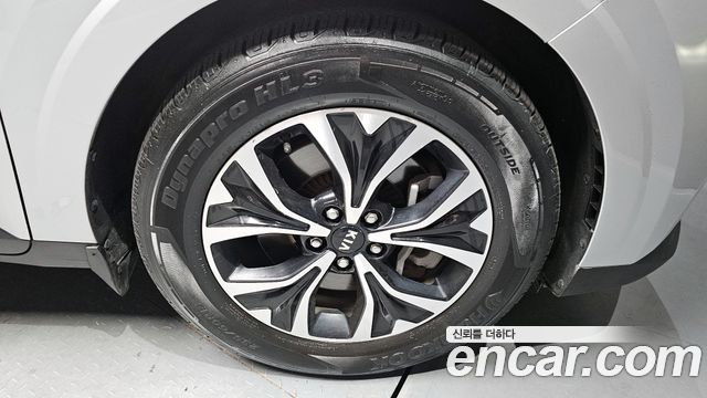 Kia Carnival 2021 thumb 5