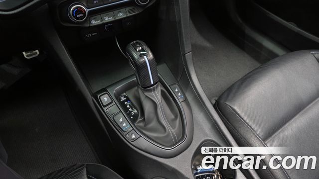 Hyundai Veloster 2022 thumb 9