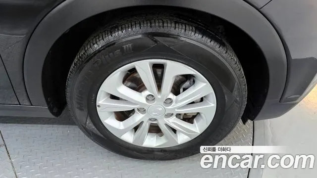 SsangYong Tivoli 2020 thumb 6