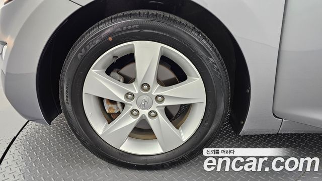 Hyundai Avante 2012 thumb 6