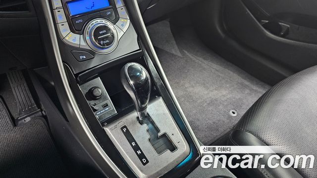 Hyundai Avante 2012 thumb 10