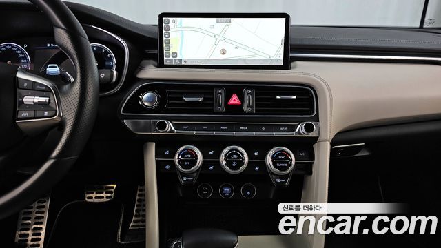 Genesis G70 2021 thumb 12