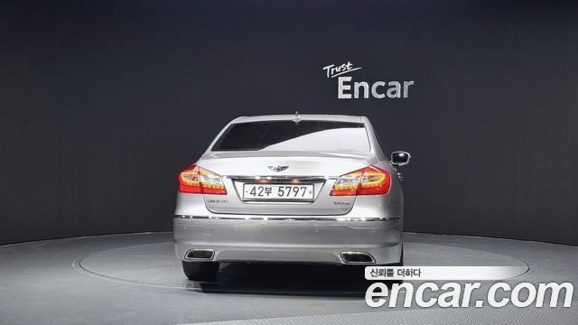 Hyundai Genesis 2013 thumb 5
