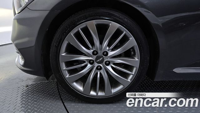 Genesis G80 2017 thumb 6