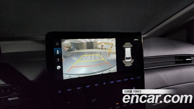 Hyundai Staria 2025 thumb 11