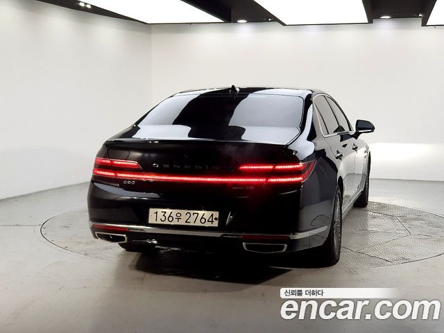 Genesis G90 2019 thumb 4