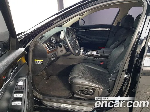 Genesis G90 2019 thumb 12