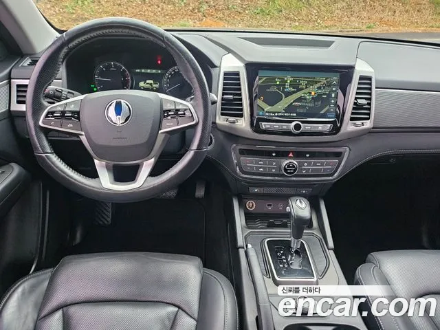 SsangYong Rexton 2019 thumb 11