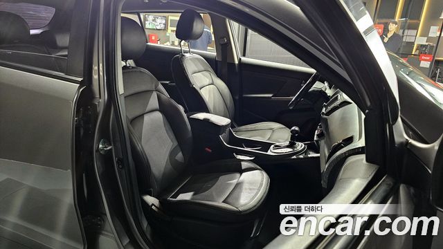 Kia Sportage 2012 thumb 12