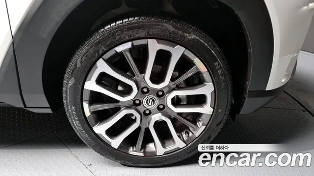 SsangYong Torres 2023 thumb 5