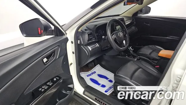 SsangYong Tivoli 2020 thumb 11
