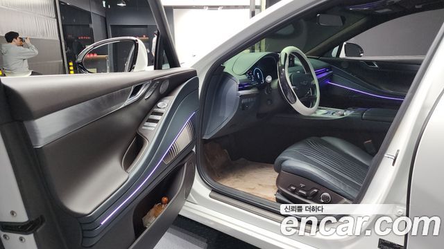 Genesis G80 2020 thumb 10