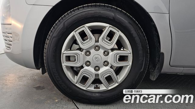 Hyundai Staria 2021 thumb 6