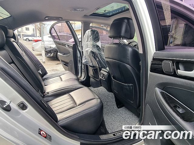 Hyundai Genesis 2012 thumb 9