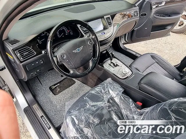 Hyundai Genesis 2012 thumb 12