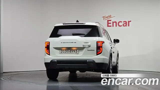 SsangYong Torres 2022 thumb 5