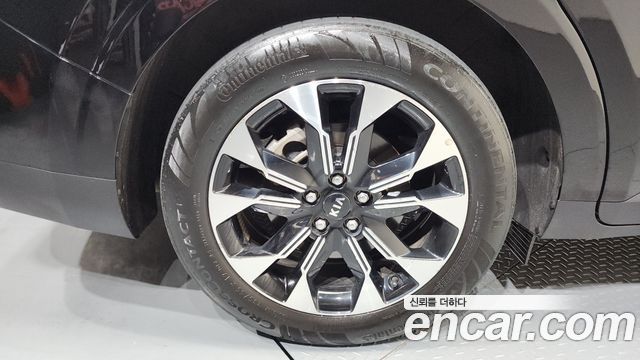 Kia Carnival 2021 thumb 6