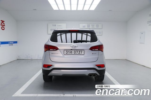 Hyundai Santa Fe 2016 thumb 6