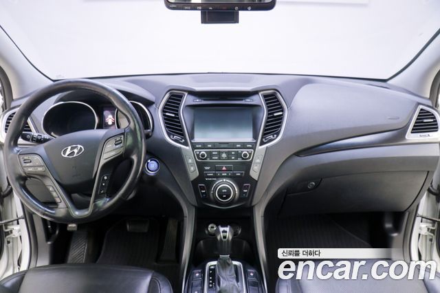 Hyundai Santa Fe 2016 thumb 8