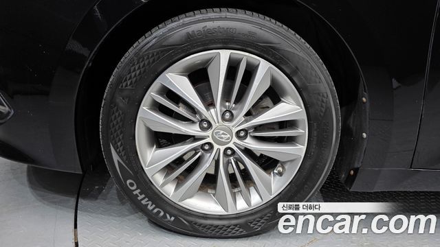 Hyundai Grandeur 2015 thumb 6