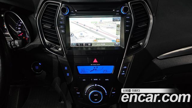Hyundai Santa Fe 2013 thumb 12