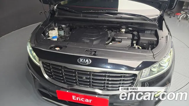 Kia Carnival 2019 thumb 7