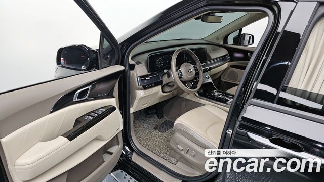 Kia Carnival 2021 thumb 10