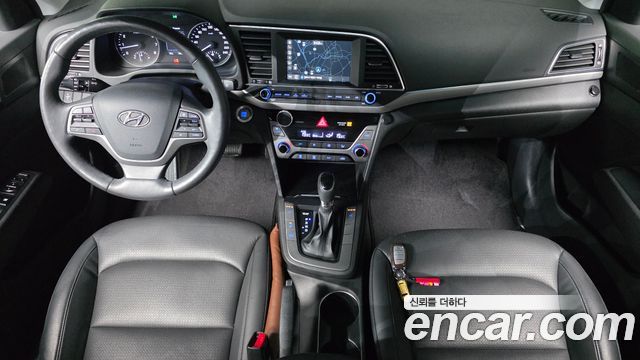 Hyundai Avante 2016 thumb 8