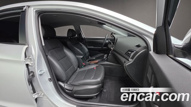 Hyundai Avante 2016 thumb 11