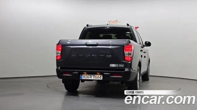 SsangYong Rexton 2022 thumb 5