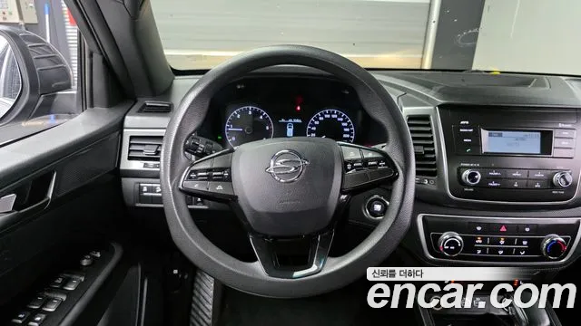 SsangYong Rexton 2022 thumb 12