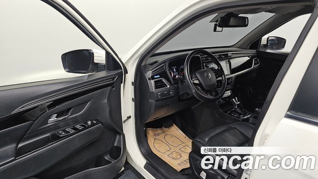 SsangYong Korando 2020 thumb 11