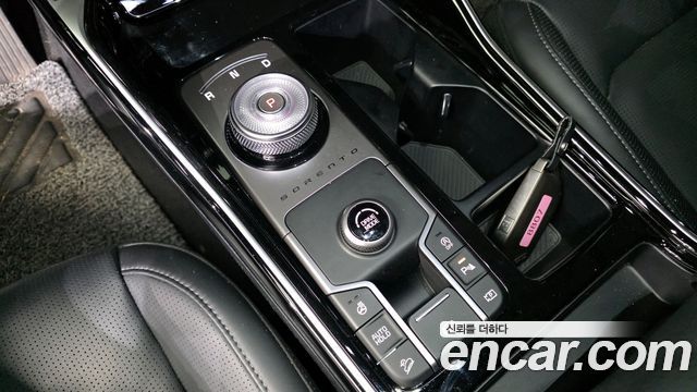 Kia Sorento 2024 thumb 9