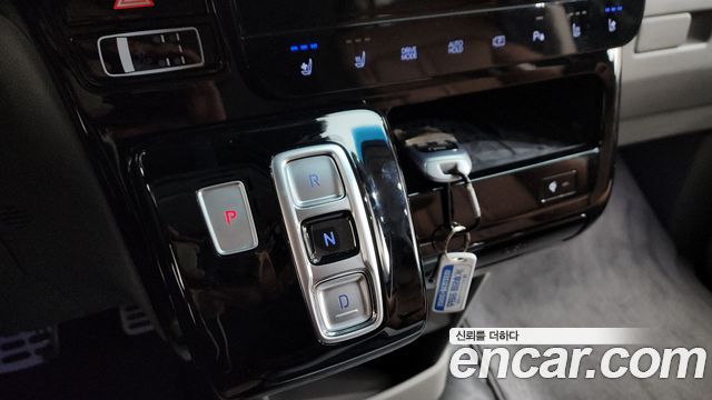 Hyundai Staria 2022 thumb 9