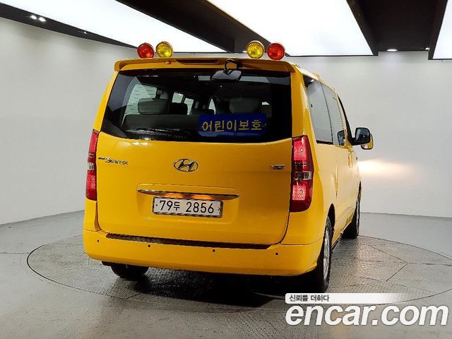 Hyundai Starex 2015 thumb 4