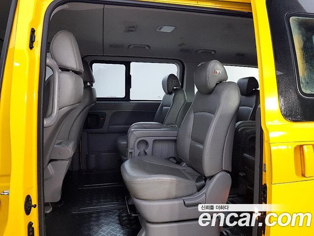 Hyundai Starex 2015 thumb 10