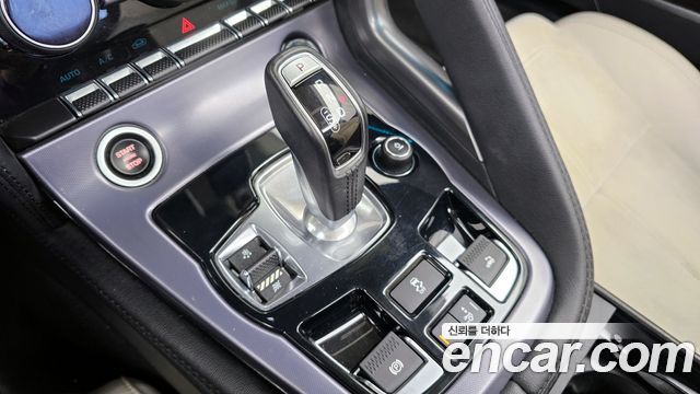 Jaguar F-Type 2021 thumb 9