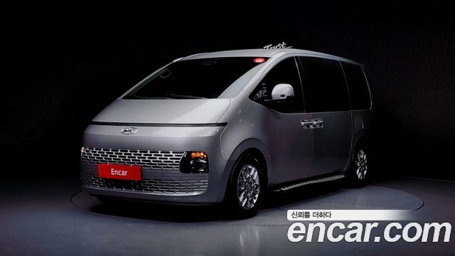Hyundai Staria 2021 thumb 2