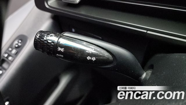 Hyundai Staria 2021 thumb 12