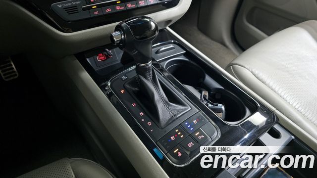 Kia Carnival 2015 thumb 9